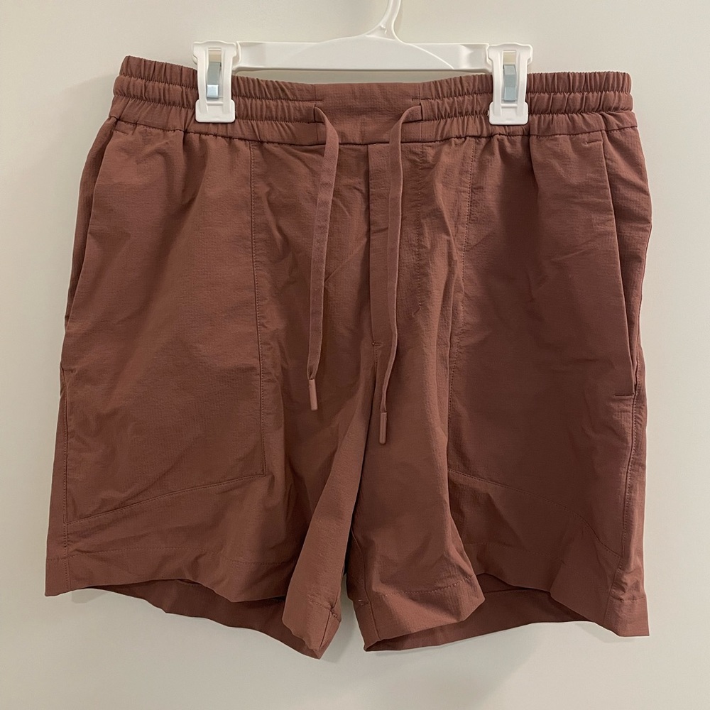 lululemon athletica Men's Athletic Shorts in Terracotta Brown